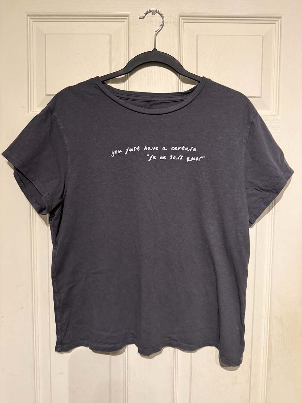 Aerie Vintage T-Shirt Dark Gray French Script Graphic